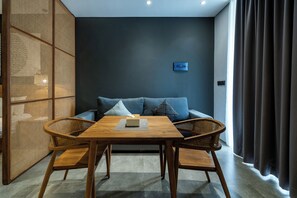 Suite | Living area