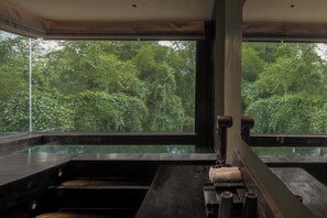 Luxury Double Room, Hill View | Bathroom | Free toiletries, hair dryer, slippers, towels - YINGMAN HOTEL (Guilin)