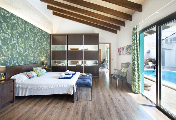 Villa | 5 chambres, fer et planche à repasser