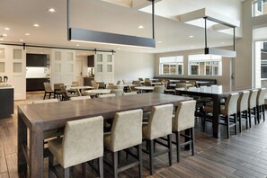Breakfast meal - Residence Inn by Marriott Battle Creek (Battle Creek)