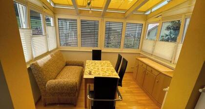 Very bright top-floor apartment with 2 bedrooms