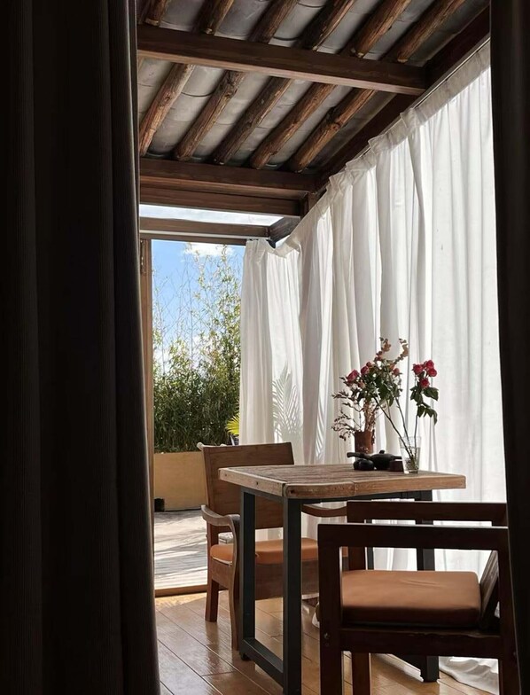 Kamar Double Elite | Teras/patio