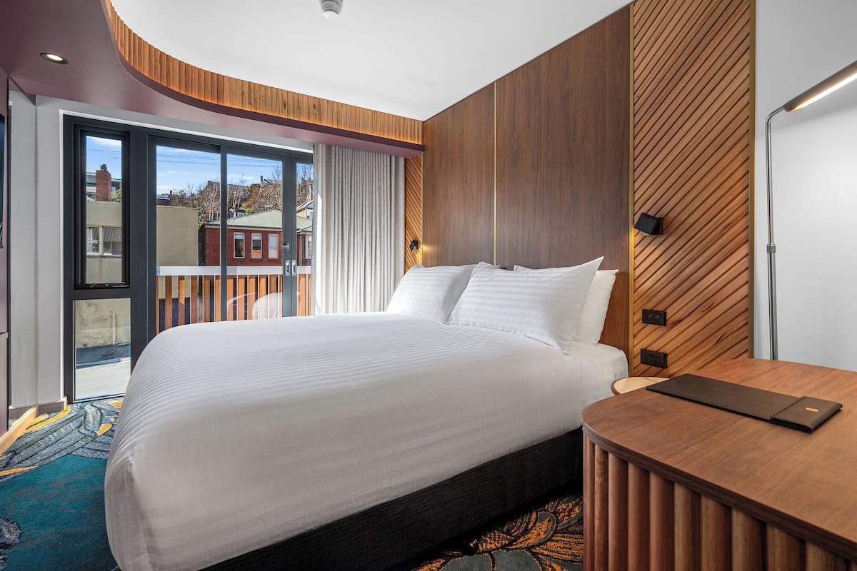 Deluxe Double Room | In-room safe, desk, laptop workspace, blackout drapes