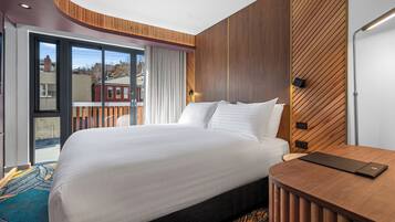 Deluxe Double Room | In-room safe, desk, laptop workspace, blackout curtains