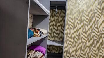 1 Schlafzimmer, Bügeleisen/Bügelbrett, Internetzugang, Bettwäsche