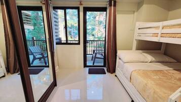 1 bedroom, iron/ironing board, internet, bed sheets