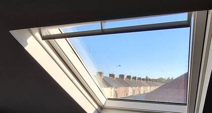 Spacieux 3 chambres 2 salles de bains Wi-Fi gratuit Emplacement central