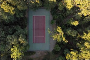 Sports court - Château Stay – 1BR/4P with Pool & Park Access (Fajolles)