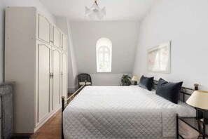 1 chambre, bureau, Wi-Fi, draps fournis