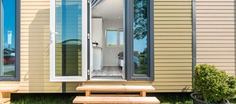 Tiny Home 'Surfbrett 2' with Shared Garden and Wi-Fi