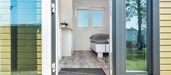 Tiny Home 'Surfbrett 2' with Shared Garden and Wi-Fi