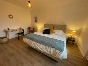 2 bedrooms, free WiFi, bed sheets