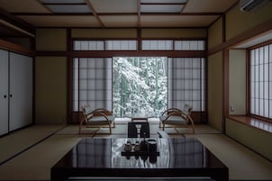 Japanese-Style Quadruple Room with External Bath - Kentoku, Smoking (only electronic cigarettes) | In-room safe, blackout drapes