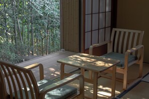 In-room safe, blackout curtains - Fuefukigawa Onsen Zabou (Koshu)