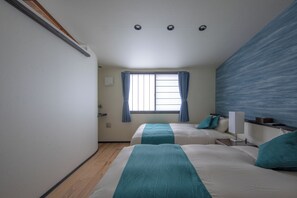 In-room safe, blackout curtains