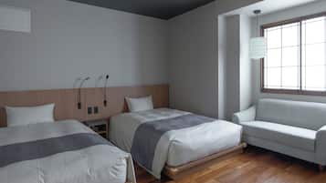 Twin Room with External Bath - Sakura, Non-smoking | In-room safe, blackout drapes