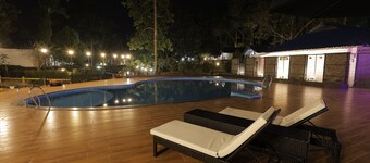 Dhanshree Resort