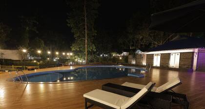 Dhanshree Resort