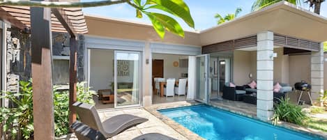 House (3 Bedrooms) | Front of property