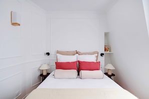 1 bedroom, iron/ironing board, bed sheets