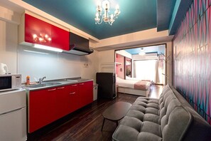 1 bedroom, iron/ironing board, Internet
