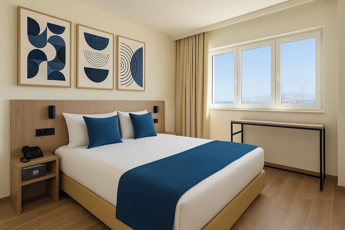 Deluxe Double or Twin Room, Sea View | In-room safe, desk, laptop workspace, blackout curtains