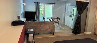Delightful Studio with AC and Heat in Naugatuck