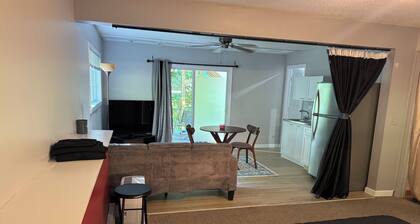 Delightful Studio with AC and Heat in Naugatuck