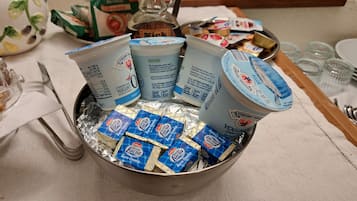 Colazione a buffet a pagamento, servita tutte le mattine