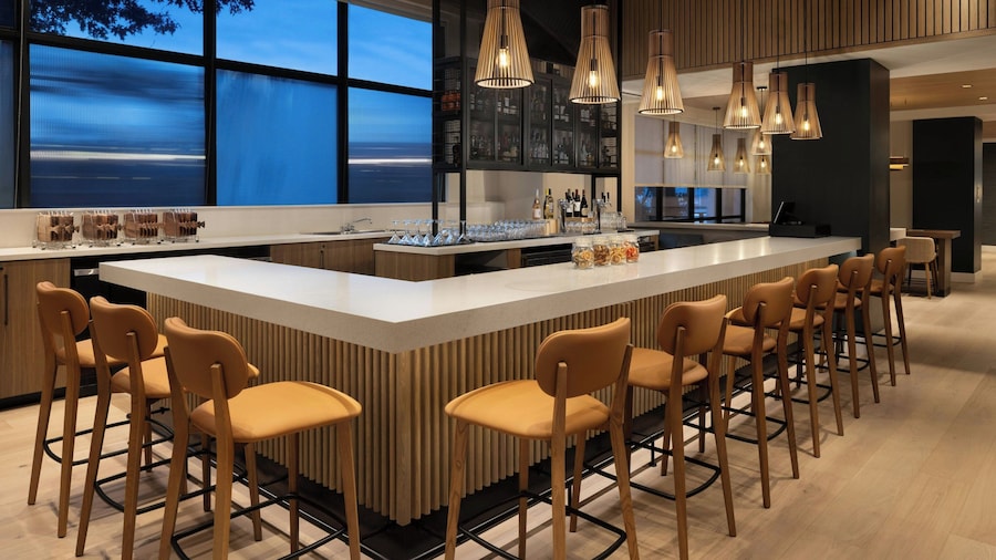 Element Seattle Downtown