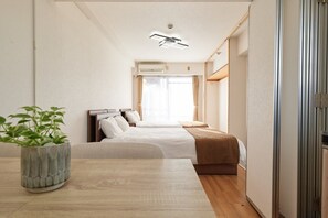 1 bedroom, iron/ironing board, internet