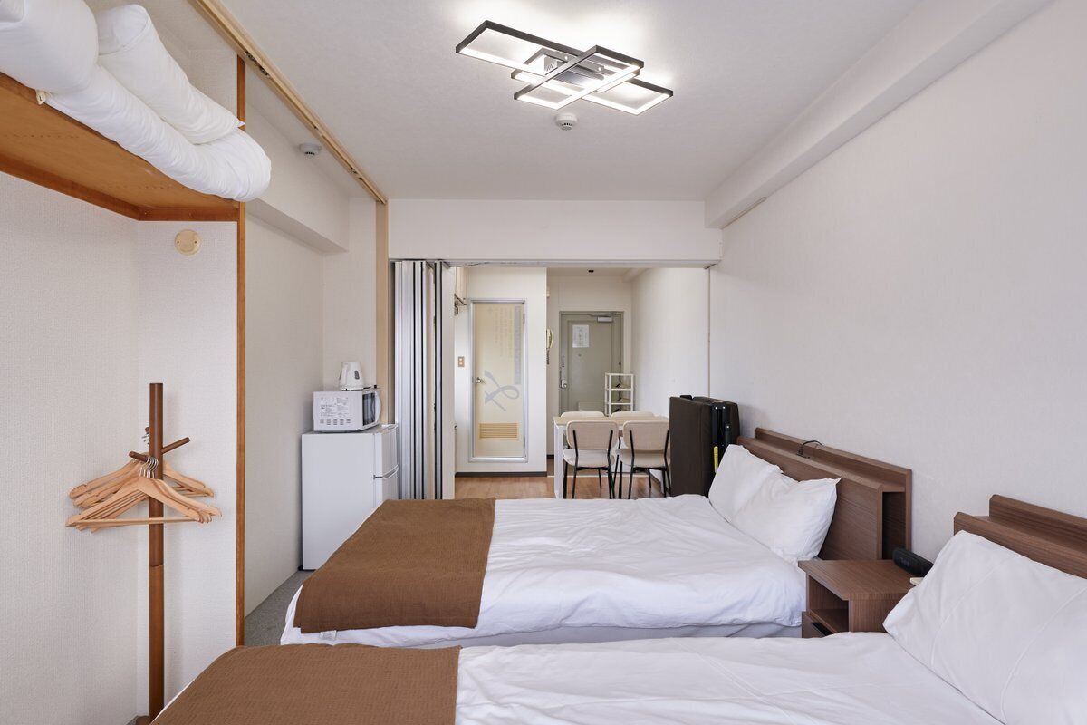 1 間睡房、熨斗/熨衫板、上網