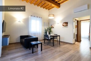 Interior - Limonaia 2 | Apartment Villa Carobbi (Firenze)
