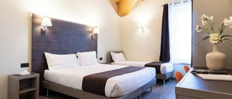 2 chambres, coffres-forts dans les chambres, Wi-Fi gratuit