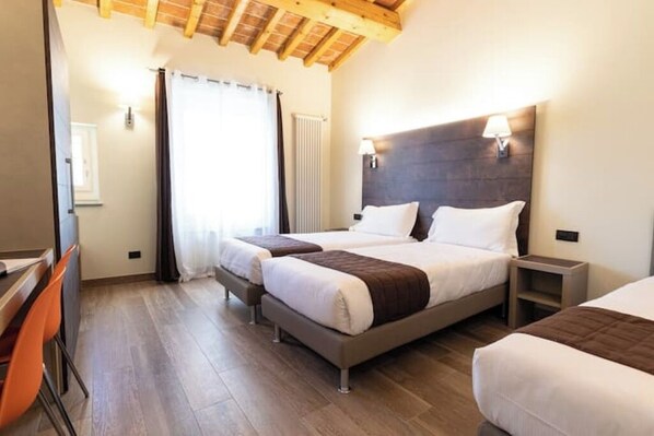 2 bedrooms, in-room safe, free WiFi, bed sheets