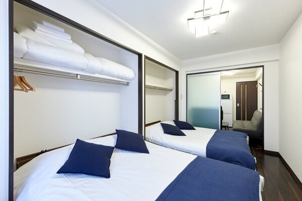 1 bedroom, iron/ironing board, Internet