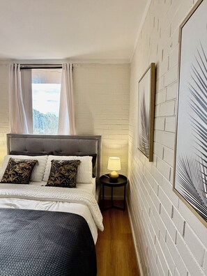 1 bedroom, desk, iron/ironing board, free WiFi