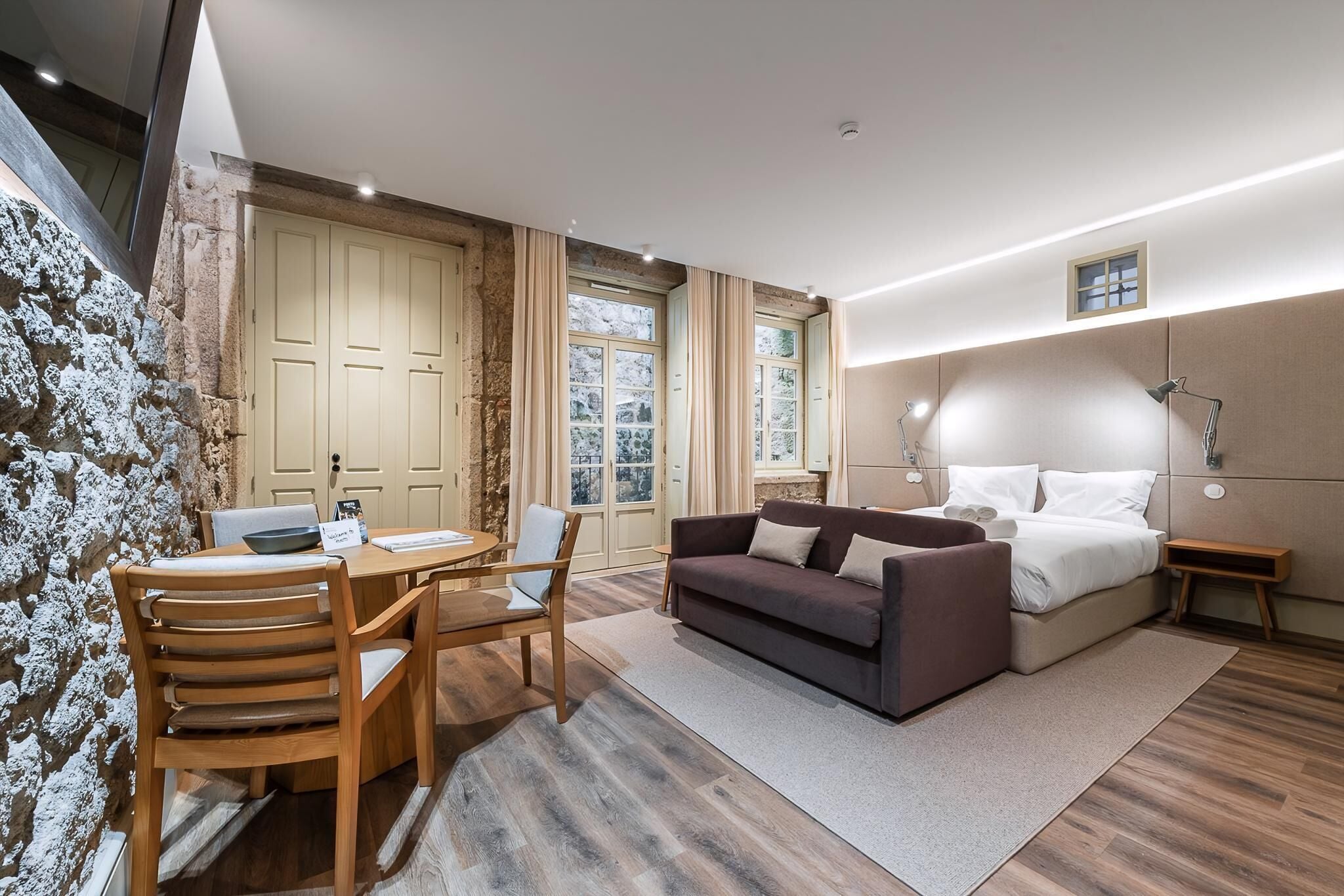Studio with Balcony | Desk, laptop workspace, free WiFi, bed sheets