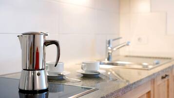 Kühlschrank, Herdplatte, Geschirrspüler