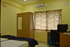 Iron/ironing board, free WiFi, wheelchair access - Golden Nest (Mysore)