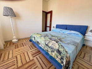 2 bedrooms, iron/ironing board, internet, bed sheets - Casa Puni in seaside (Chiavari)