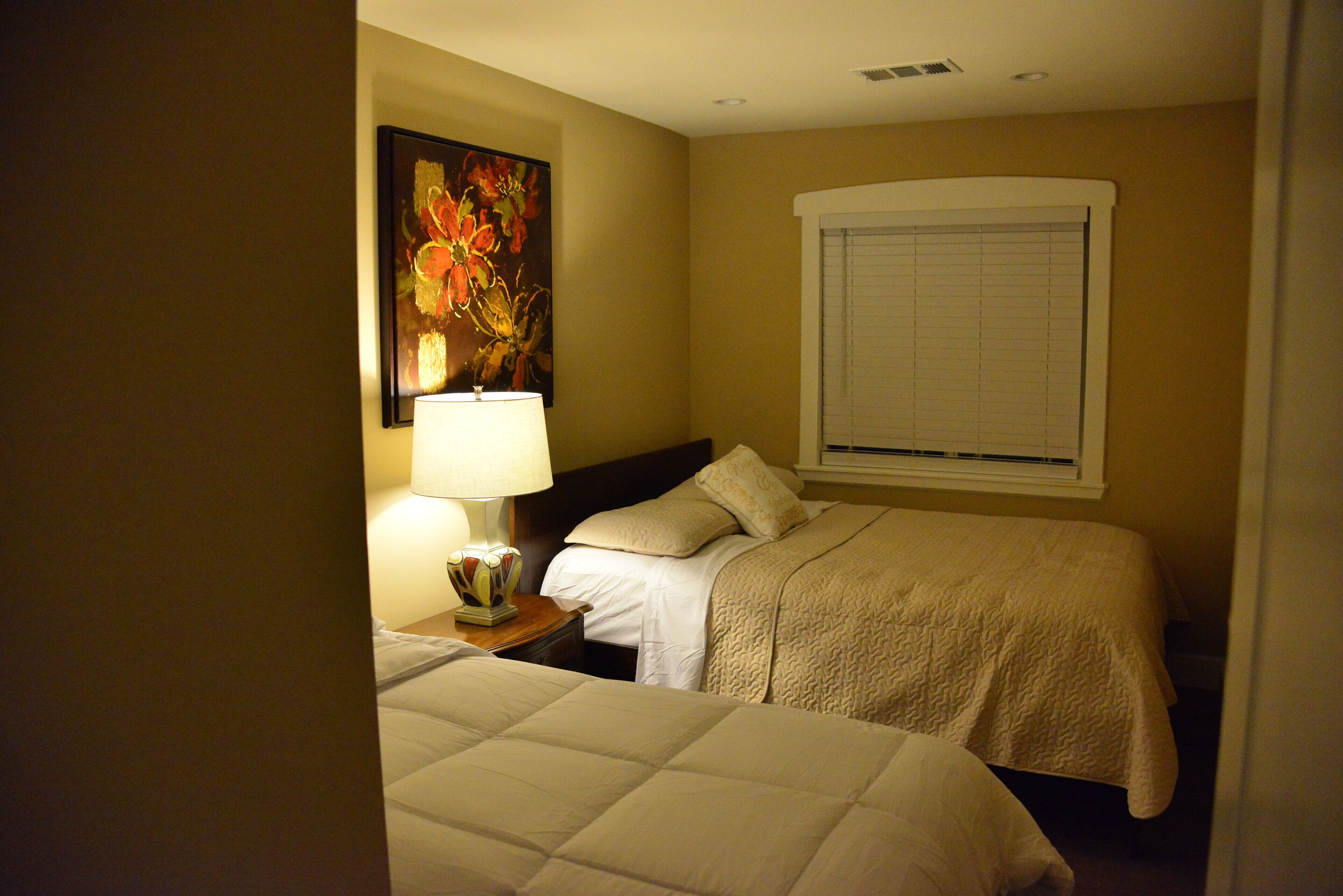 6 chambres, fer et planche à repasser, accès Internet, draps fournis