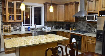 Modern 6-bedroom 4 bath in San Jose with AC, fitness room