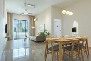Japanese-style Apartment , 3 Bedrooms | Living area