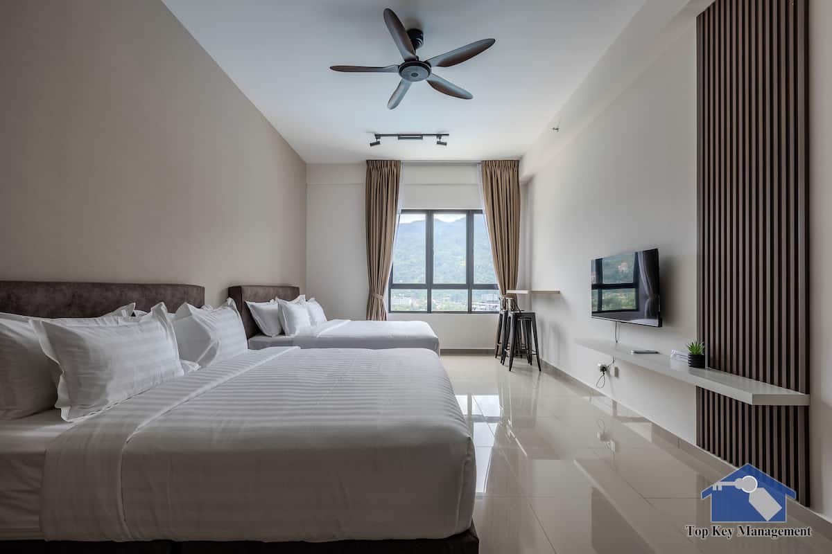 Deluxe Studio, City View