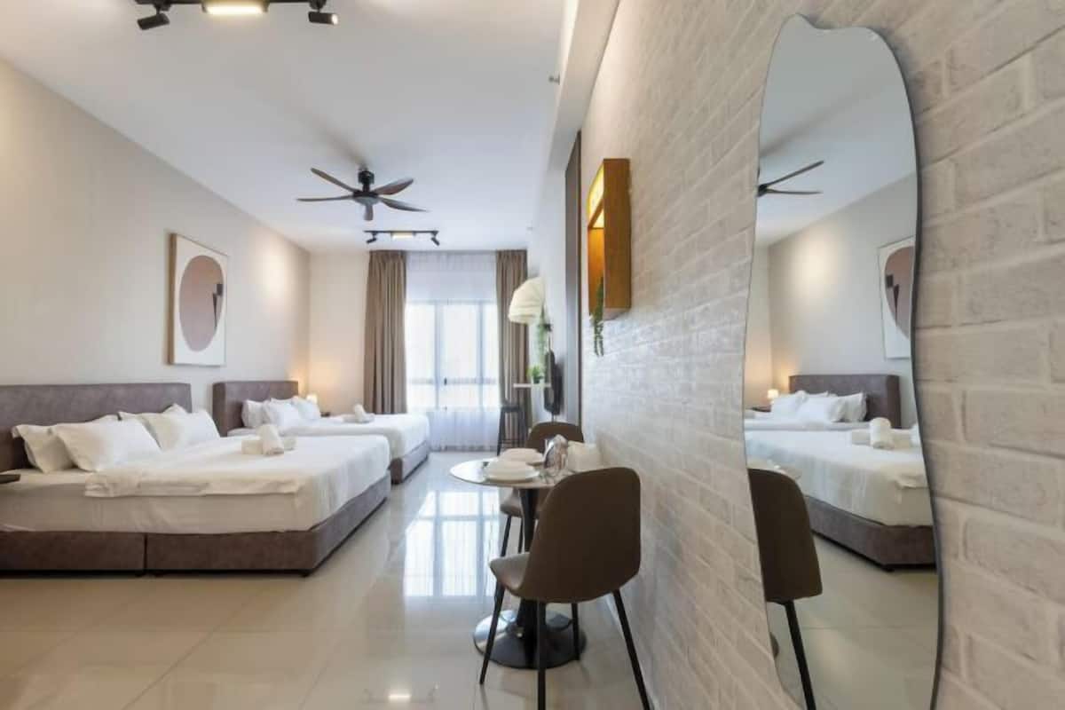 Free WiFi, bed sheets