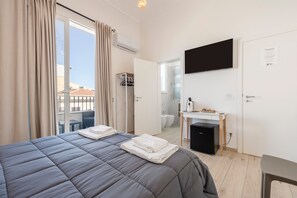 4 bedrooms, WiFi, bed sheets