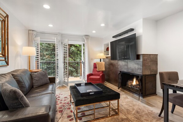 Téléviseur connecté, foyer, bureau