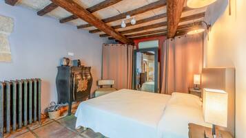 1 habitación, wifi y ropa de cama