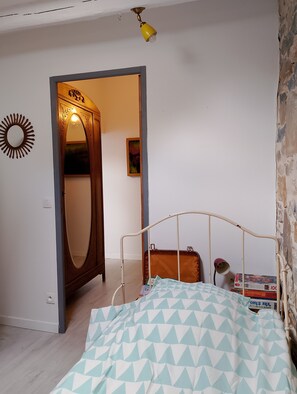3 Schlafzimmer, Schreibtisch, kostenloses WLAN, Bettwäsche